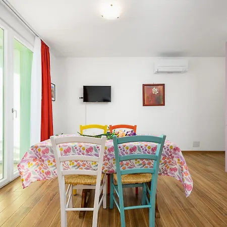 Apartamento Strandnahes Nur 280 Meter Zum Mit Privatparkplatz Und Grill *