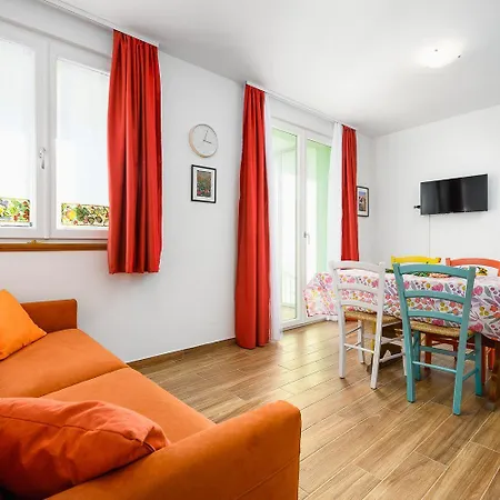 Strandnahes Nur 280 Meter Zum Mit Privatparkplatz Und Grill